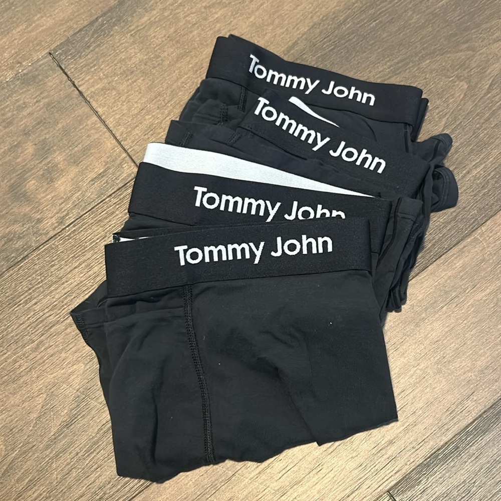 Boxer briefs
BRAND NEW. NEVER WORN.